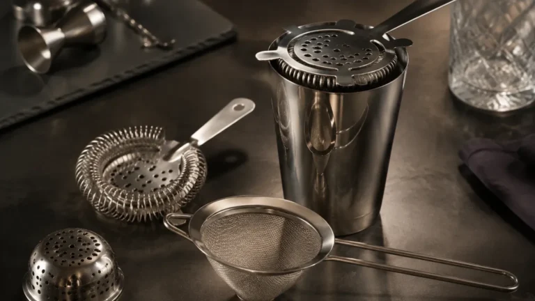 Strainers Cocktail visual guide